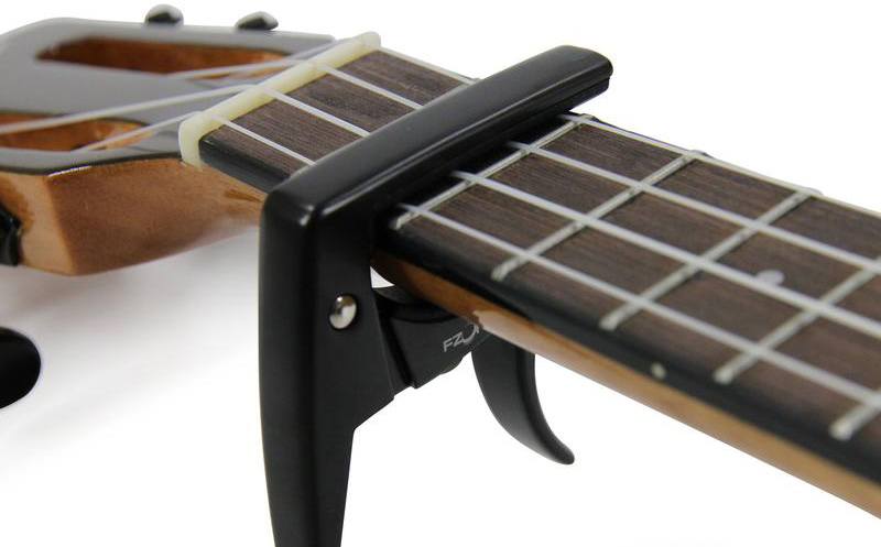 Ukulele capo