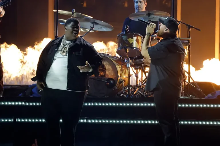 BigXthaPlug feat. Luke Combs performing“Pray Hard” live at CMA Awards