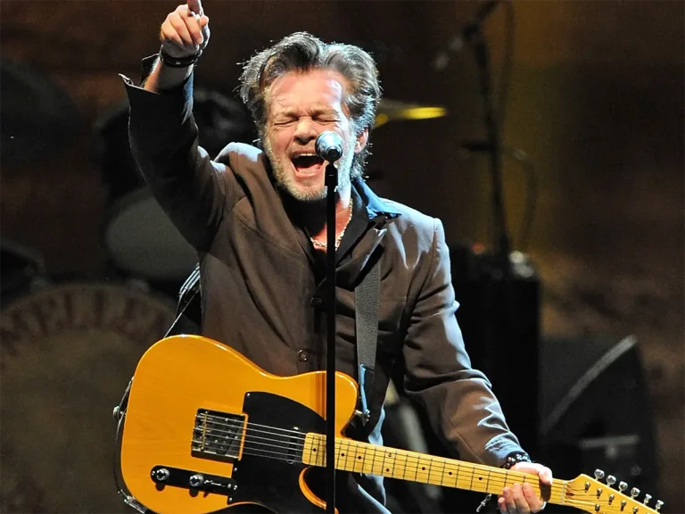 JohnCougar Mellencamp on stage