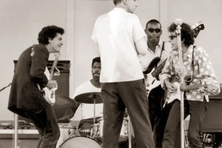 Mike Bloomfield with other blues artists