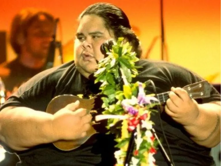IZ Hawaiian singer Kamakawiwoole