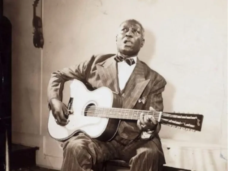 Club Courtesy of the Sean