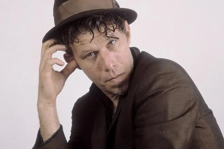 Tom waits gives an introspective tone that reflects an artist’s unique character.