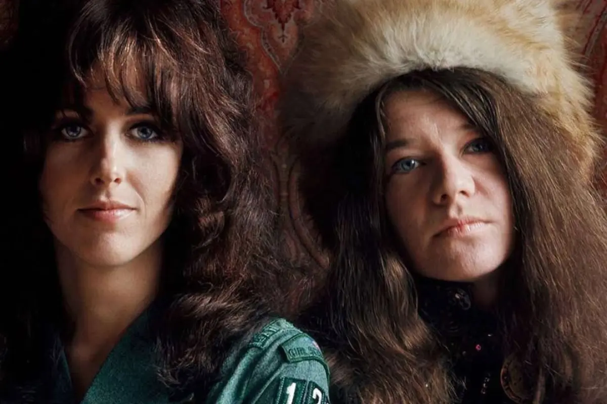 Grace Slick vs. Janis Joplin: The Women Who Lit San Francisco on Fire ...