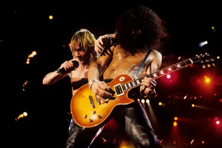 Guns n roses on stage.