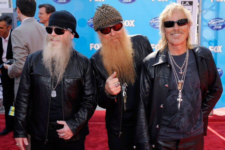 Frank Beard, ZZ Top’s Beardless Backbeat for Half a Century, Dies at 77 ZZ Top's Dusty Hill, Billy Gibbons and Frank Beard together on a red carpet