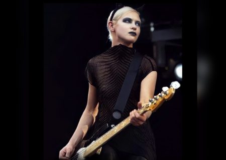 Who Really Played Bass on Siamese Dream? The D’arcy Wretzky Question, Answered Honestly D'arcy Wretzky playing bass with the Smashing Pumpkins